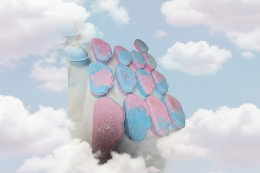 Bubble gum cloud bathbomb